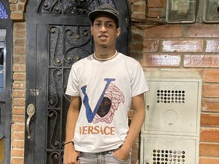 Pics sex ass CedricConnor