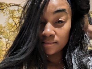 Pics real camshow ElizabethPine