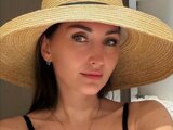Nude show pictures IrisVane
