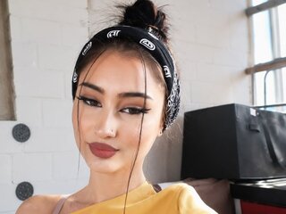 Nude shows amateur LaylaWill