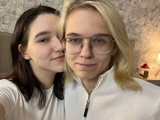 Livesex photos show WillieAndCecilla